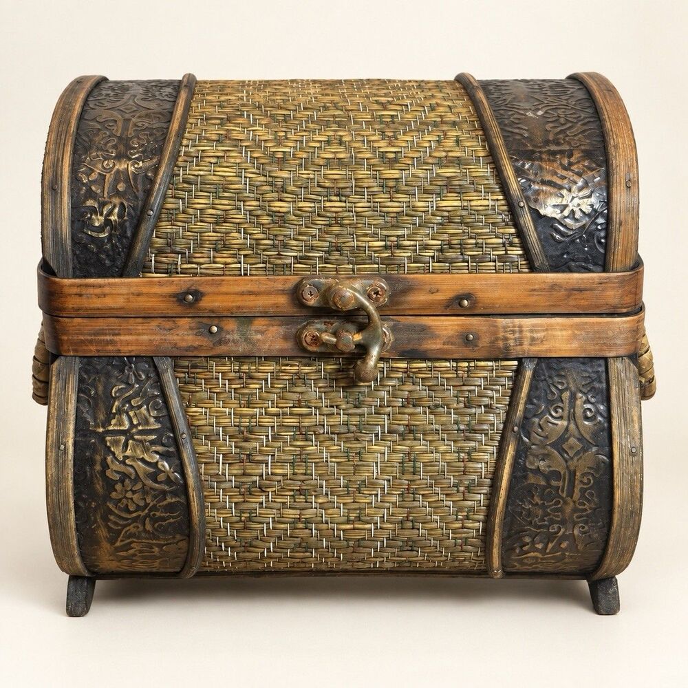 Vintage Woven Rattan Bamboo Treasure Chest Jewelry Keepsake Box Asian Home Decor